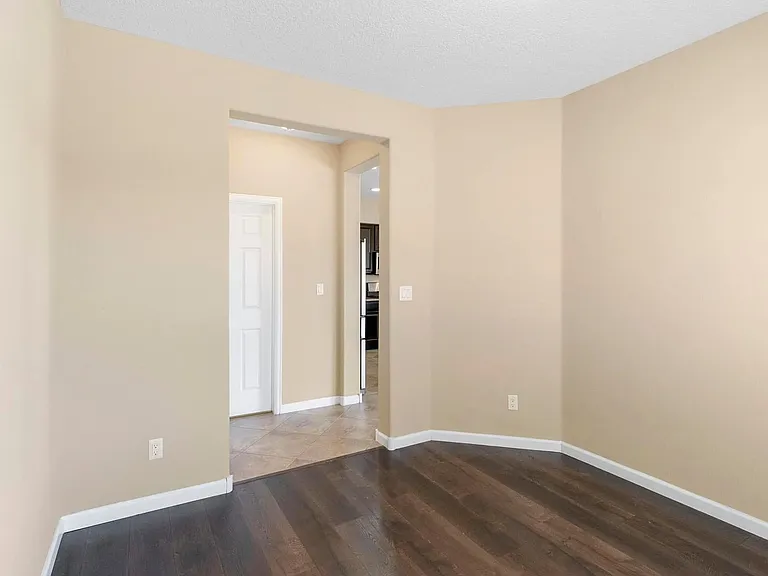 604 Loma Linda Loop NE — Photo 19