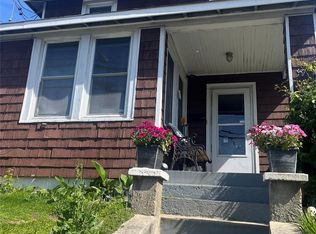 57 E Pulaski Rd, Huntington Station, NY 11746