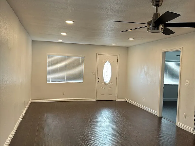 847 W Gage Ave — Photo 11
