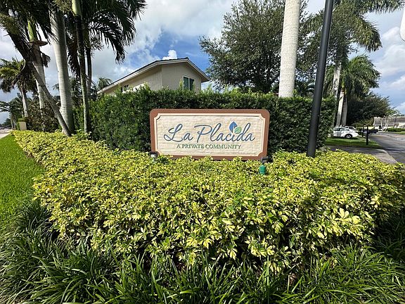 4th image of 10733 La Placida Drive #3-3