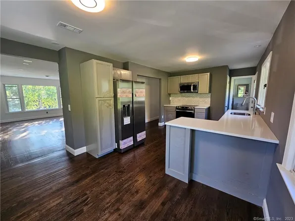 139 Poverty Hollow Road, Newtown, CT 06470