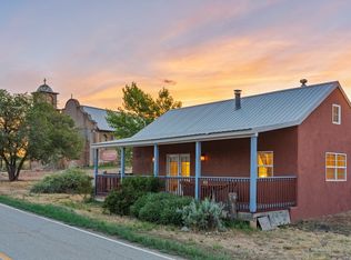 139 Old Lamy Trl, Lamy, NM 87540