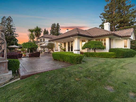 5th image of 10676 Wilton Rd