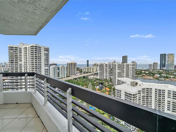 3rd image of 3530 Mystic Pointe Dr APT 3210