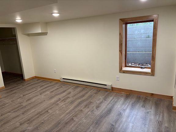 5th image of 707 3rd St SE