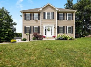 156 Tibbett Cir, Fitchburg, MA 01420