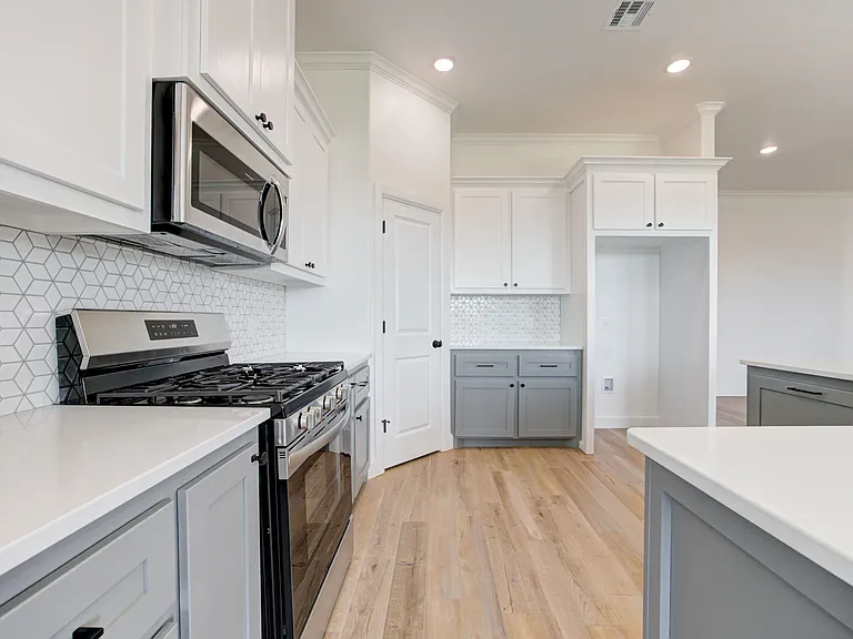2712 Dunham Dr — Photo 21