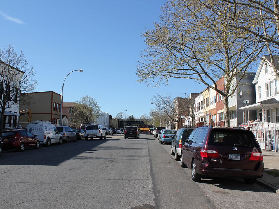 2nd image of 8751 124th St