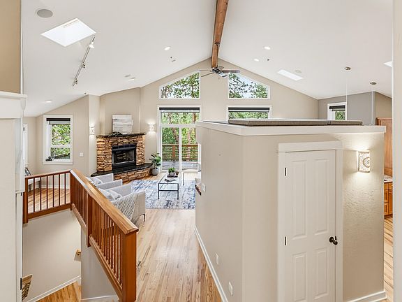 5th image of 774 Lisa Ln