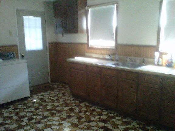 2nd image of 348 Deauville Blvd