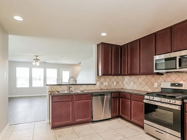9962 Chimney Swift Ln — Photo 7