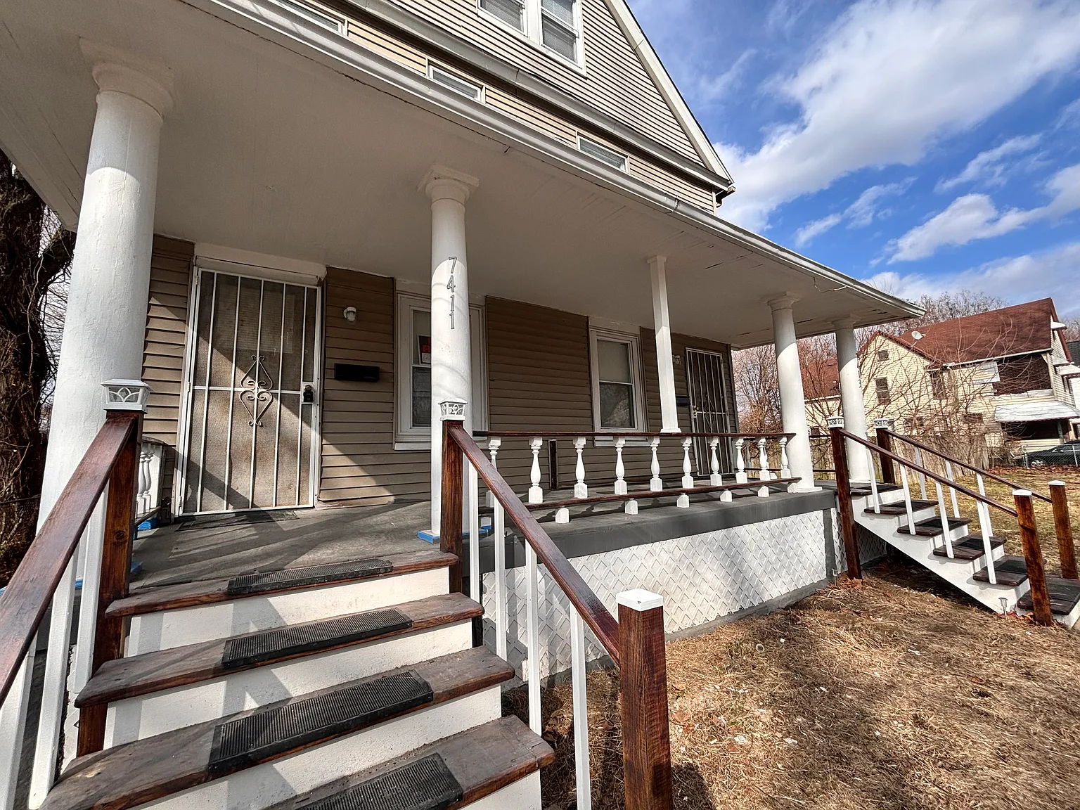 3 bed, 1116 sqft, $1,200 — Photo 2