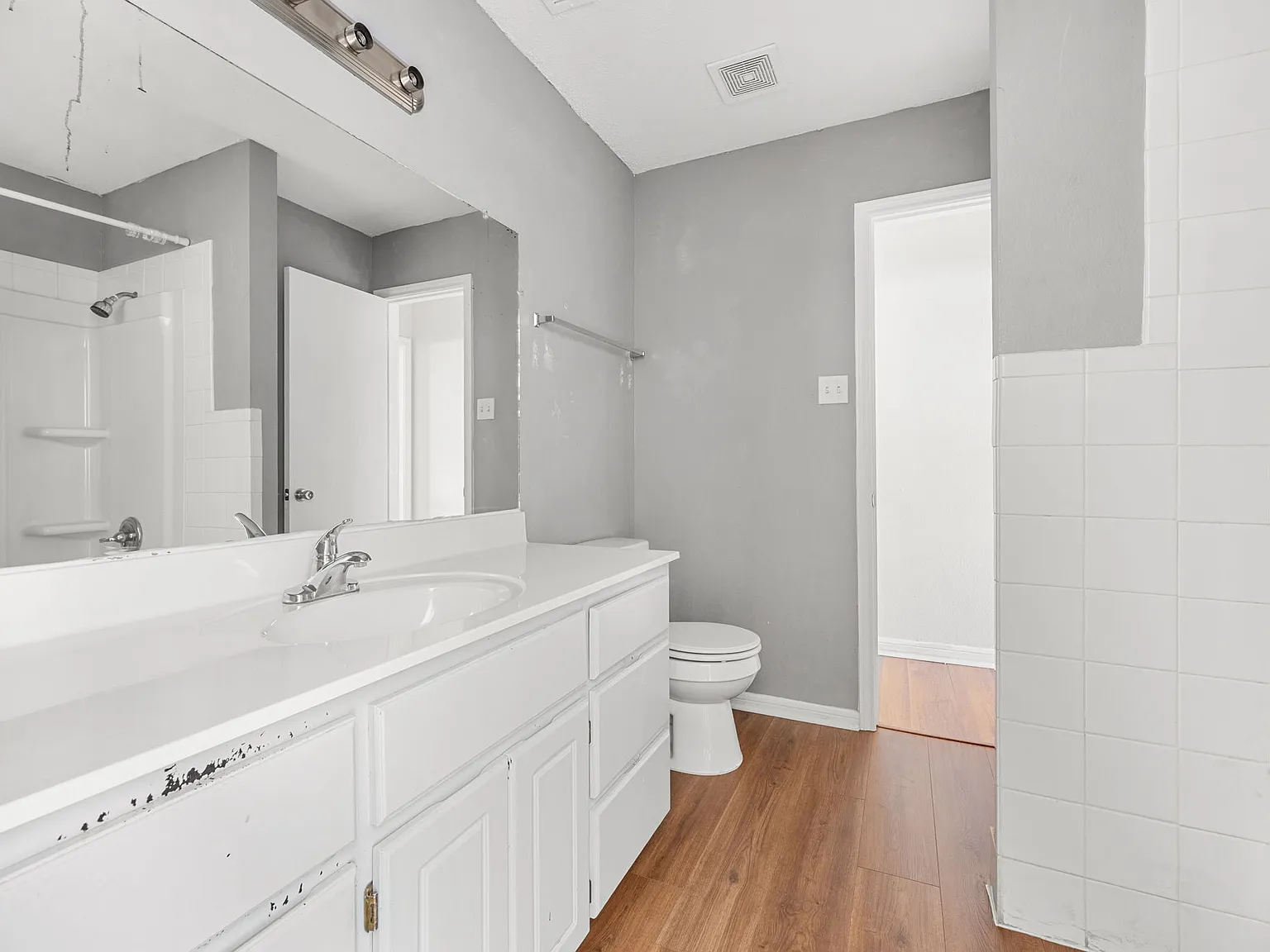 4 bed, 1593 sqft, $1,500 — Photo 2