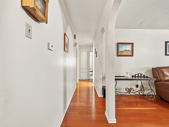 2nd image of 3348 Northwood Ln