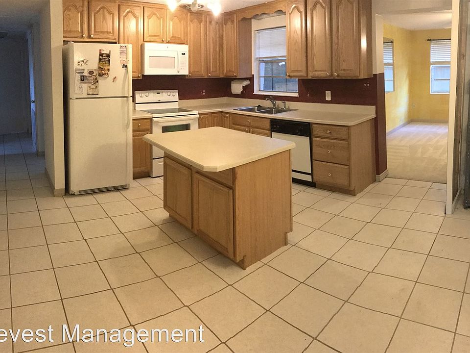1st image of 908 Hawaii Dr
