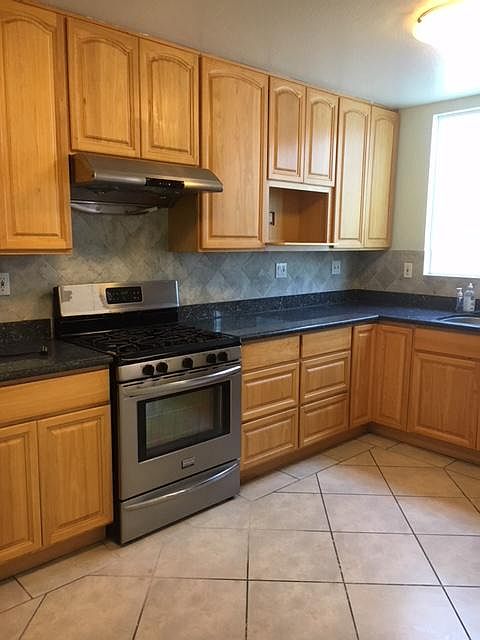 1st image of 1215 Egbert Ave
