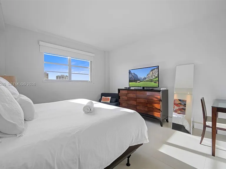 19370 Collins Ave #Penthouse 14 — Photo 10