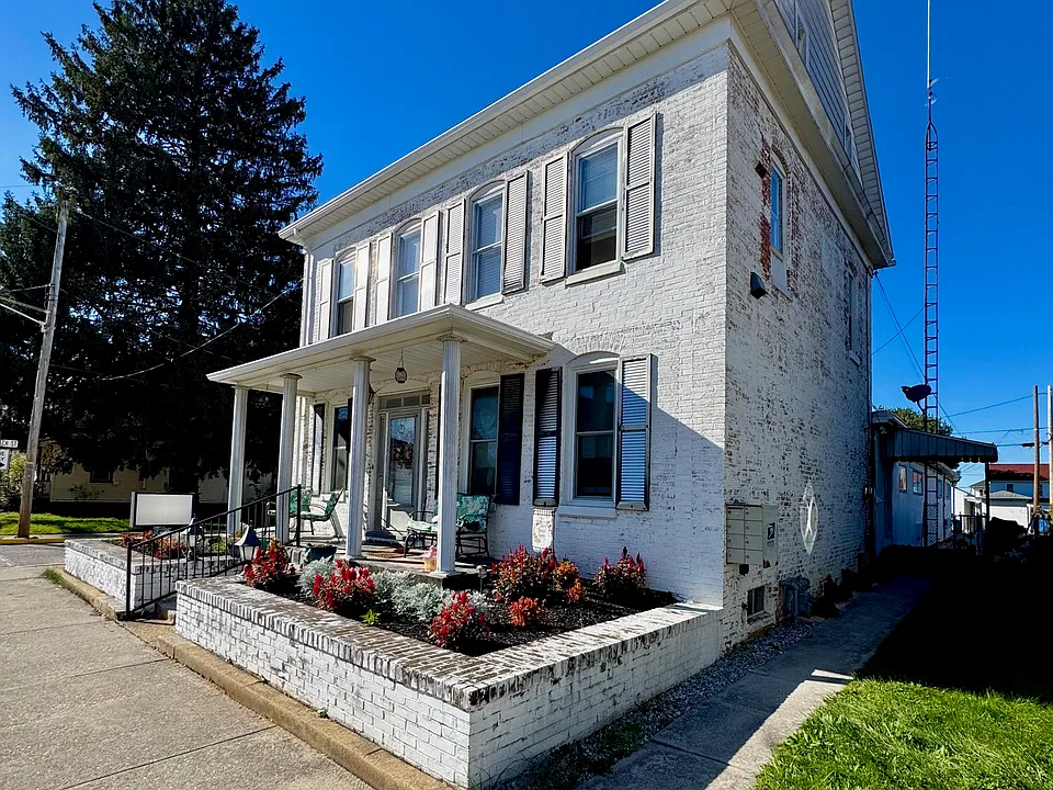343 North St #2