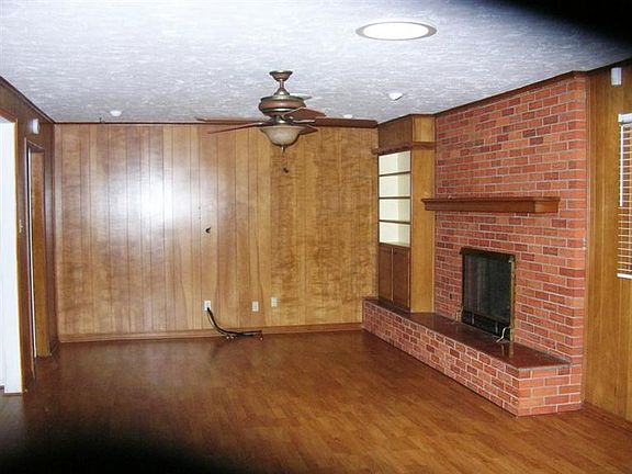 4th image of 6006 Nashville Ave