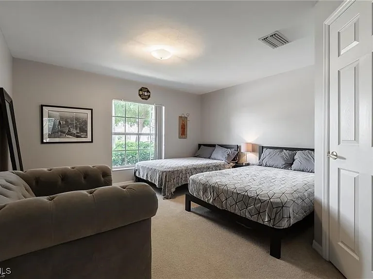 10074 Oakhurst Way — Photo 12