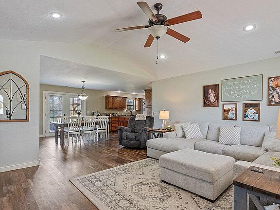 5th image of 11074 Iris Rd