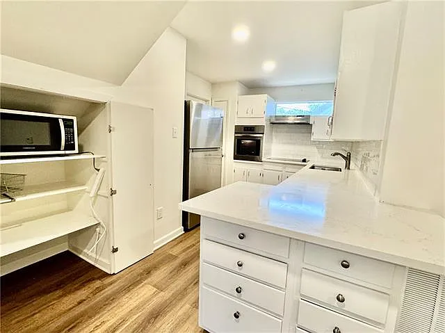5116 Avron Blvd — Photo 7
