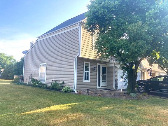 2nd image of 1800 College Green Dr