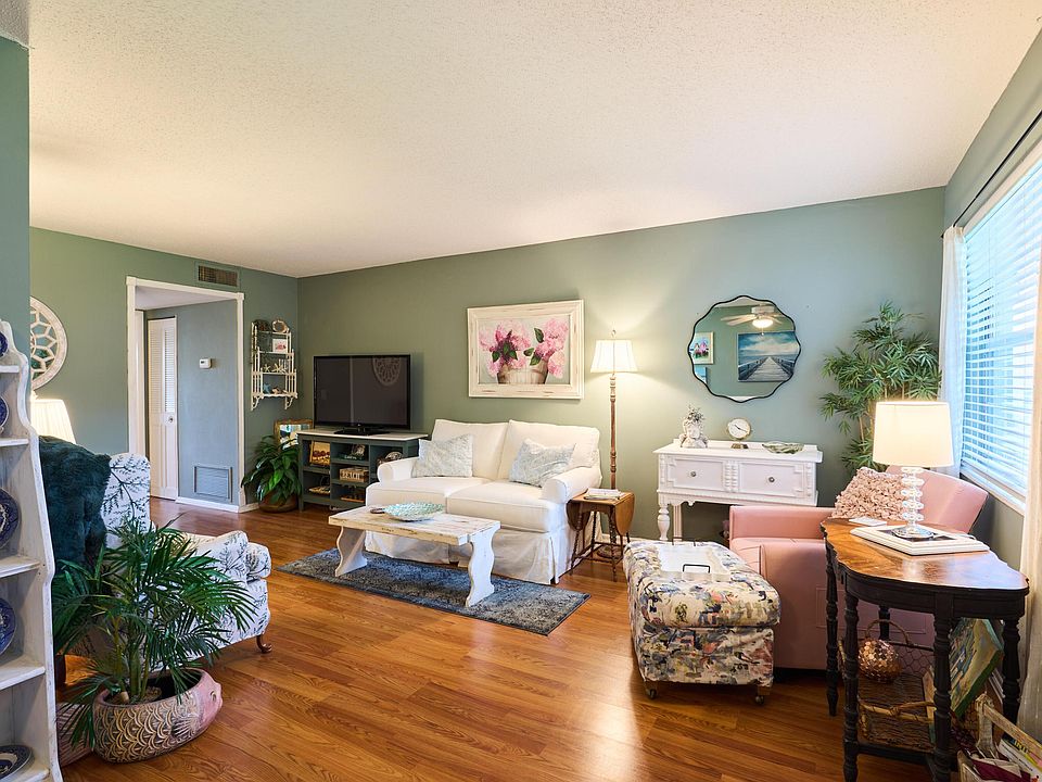 1st image of 2600 SE Ocean Boulevard #BB3