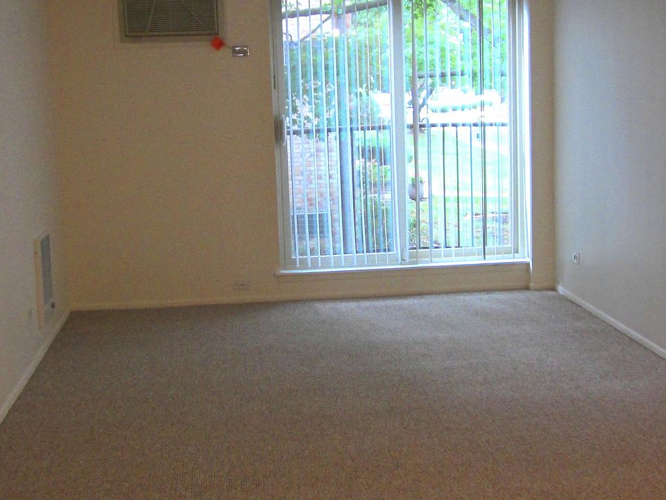 1st image of 1970 Cherry Ln APT 209