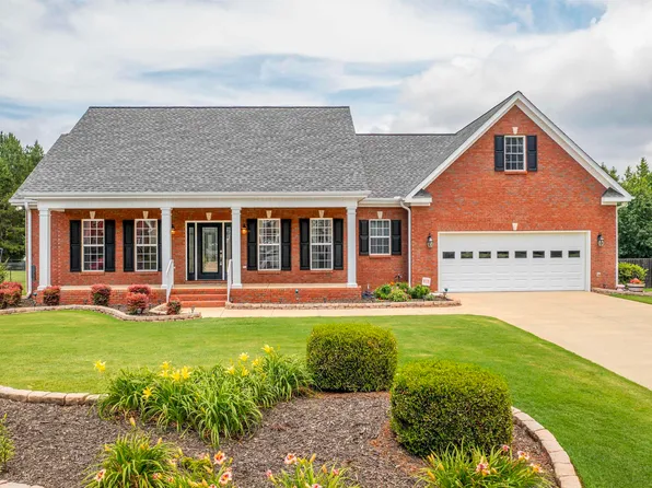 214 Liberty Ln, Anniston, AL 36207