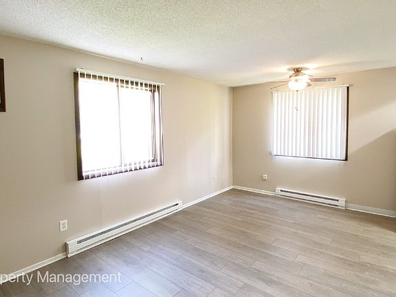 2nd image of 2402 Marquette Rd APT 01
