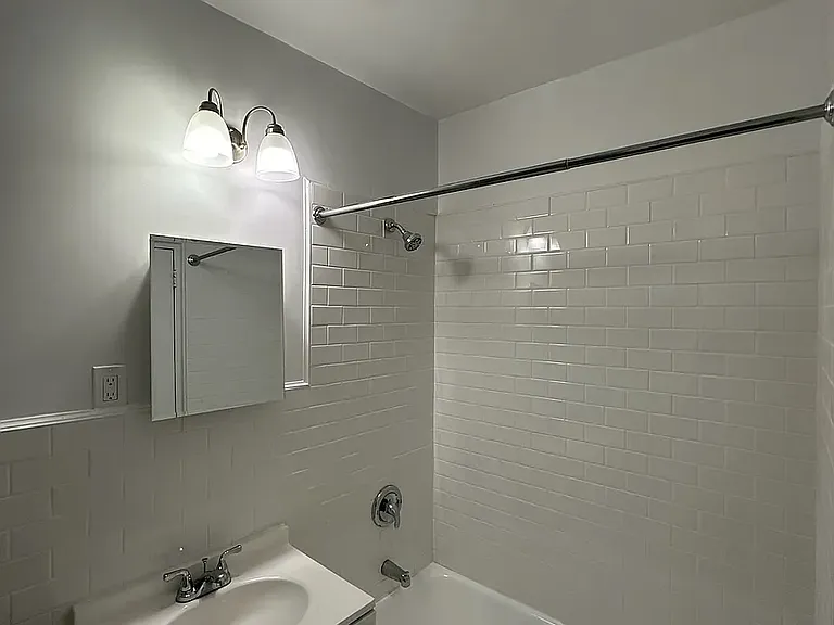 70 Clark St #2C — Photo 3