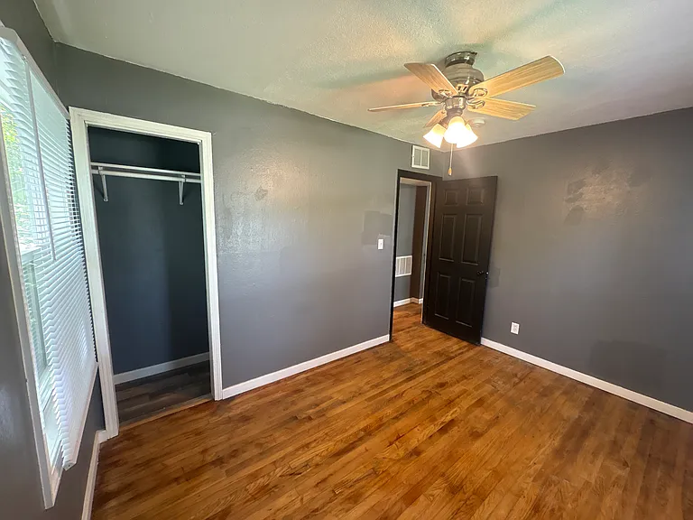2605 Oak Grove Rd — Photo 9