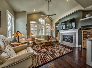 758 Nicholson St, Houston, TX 77007