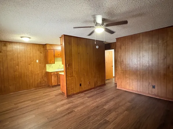 Avilla Apt (1007 Cedar, Van Buren)