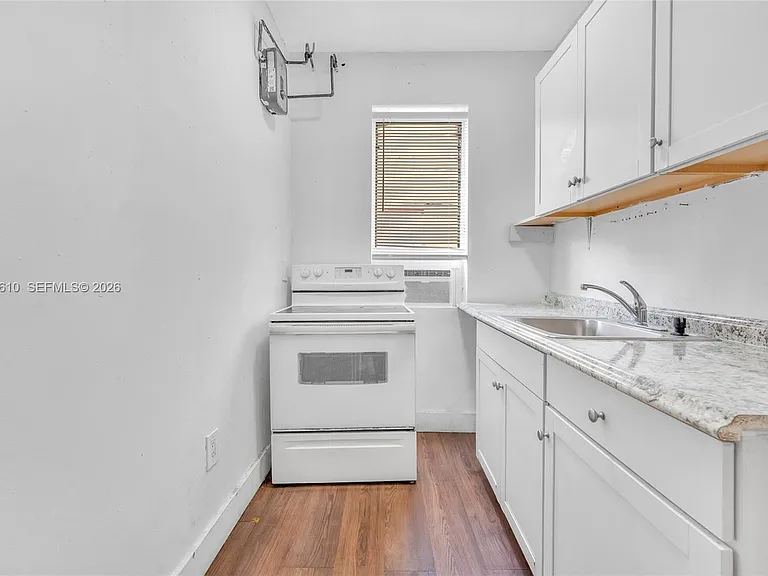 1554 SW 5th St #11C — Photo 5