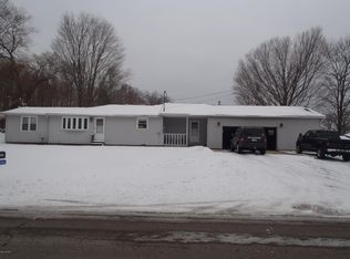 15479 Hanna Ave NE, Cedar Springs, MI 49319