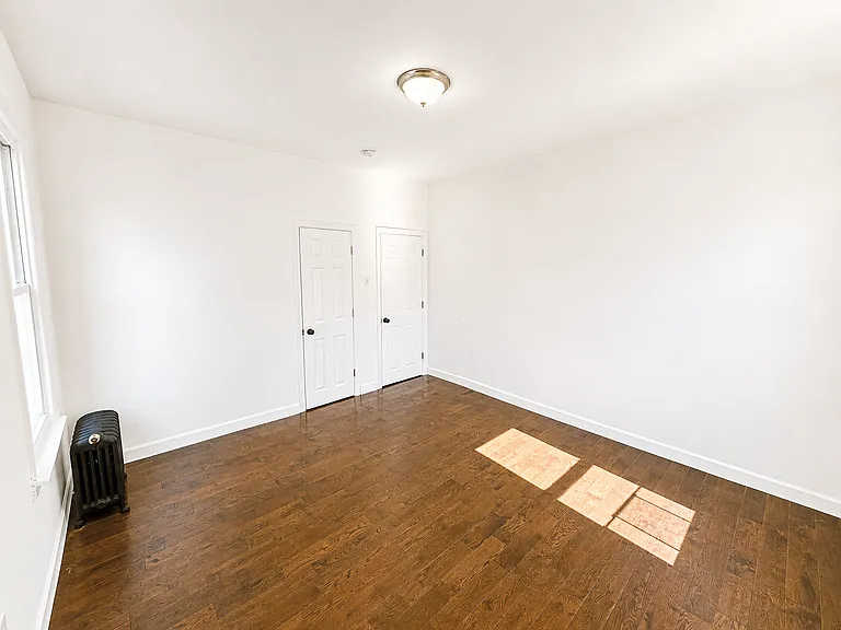 594 S 19th St #2 — Photo 11