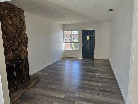 2nd image of 2629 Los Nogales Way
