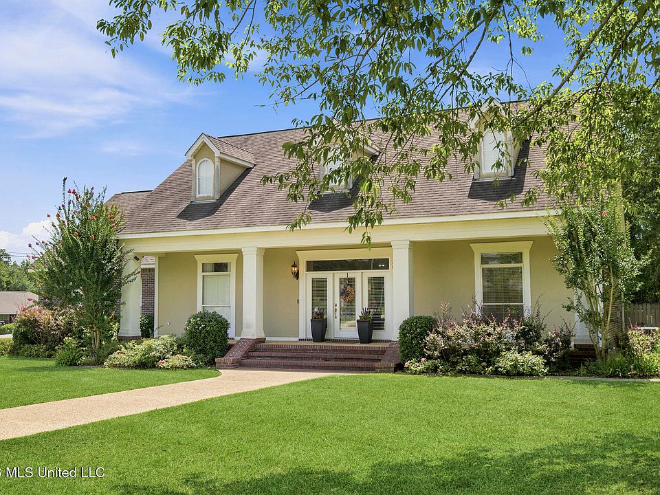 1st image of 16354 Yaupon Berry Dr