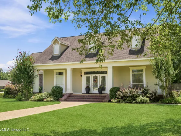 16354 Yaupon Berry Dr, Biloxi, MS 39532