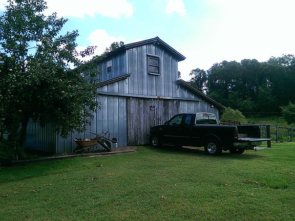 Barn