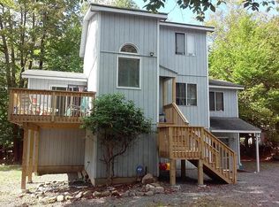 7254 Long Pine Dr, Tobyhanna, PA