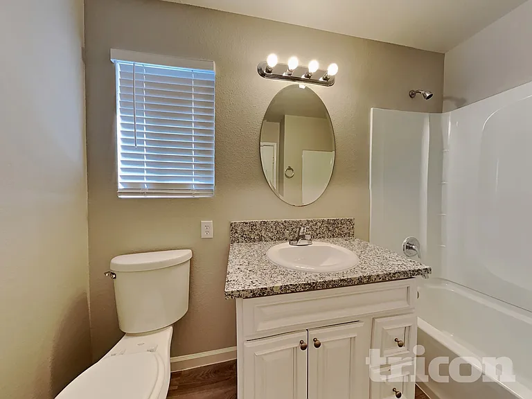 3143 Regal Oak Dr — Photo 13
