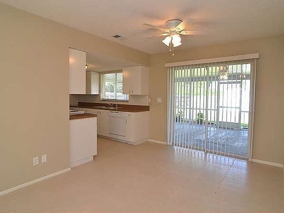 3rd image of 1140 Alabar Ln