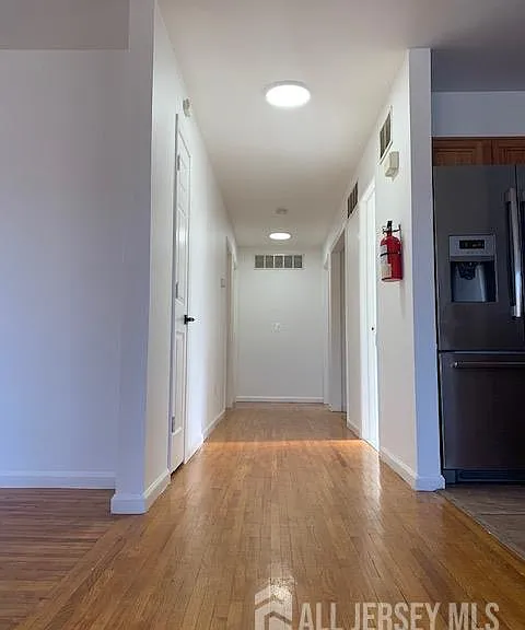 1184 Union St #3 — Photo 8