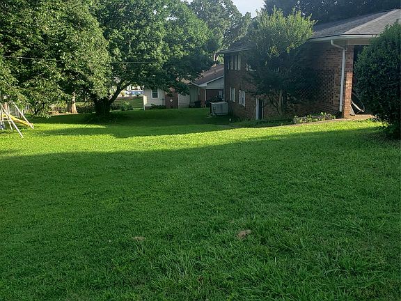 3rd image of 1628 Cecelia Dr