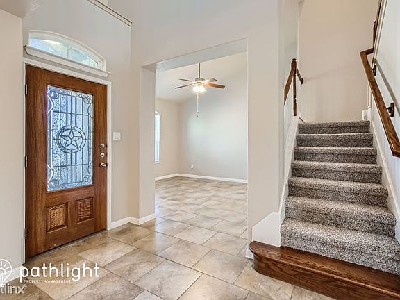 2nd image of 873 Cypress Ml