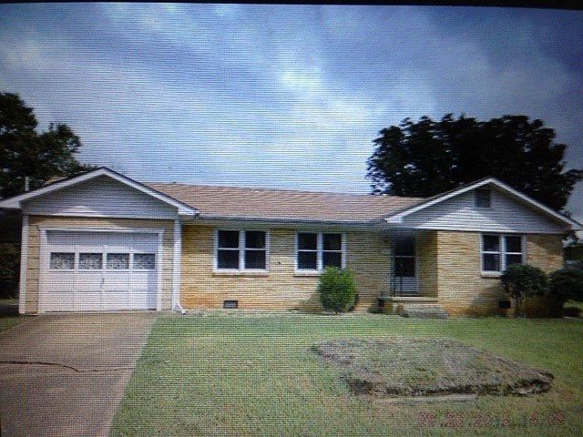 1st image of 2429 Crestwood Dr SW