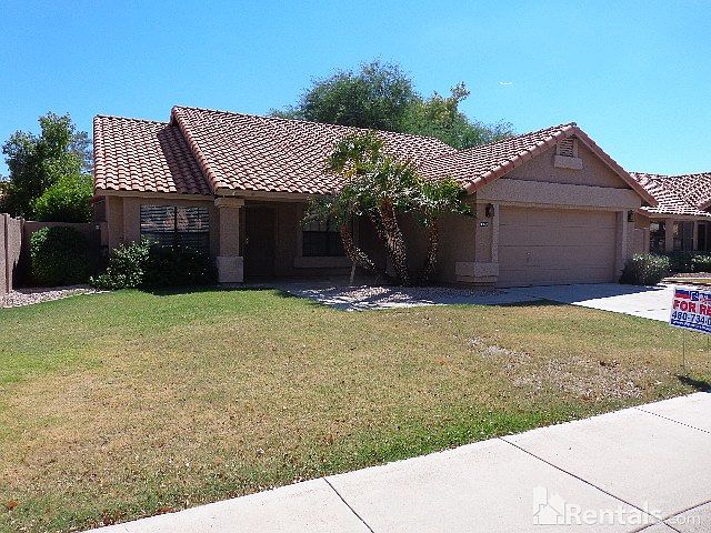 1st image of 1149 E Douglas Ave